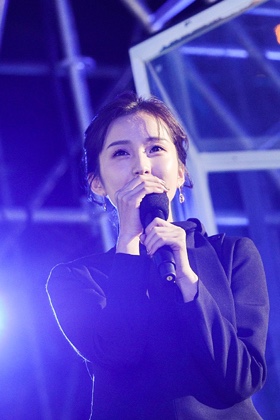 西米爱奇艺尖叫之夜演唱直播嘉宾